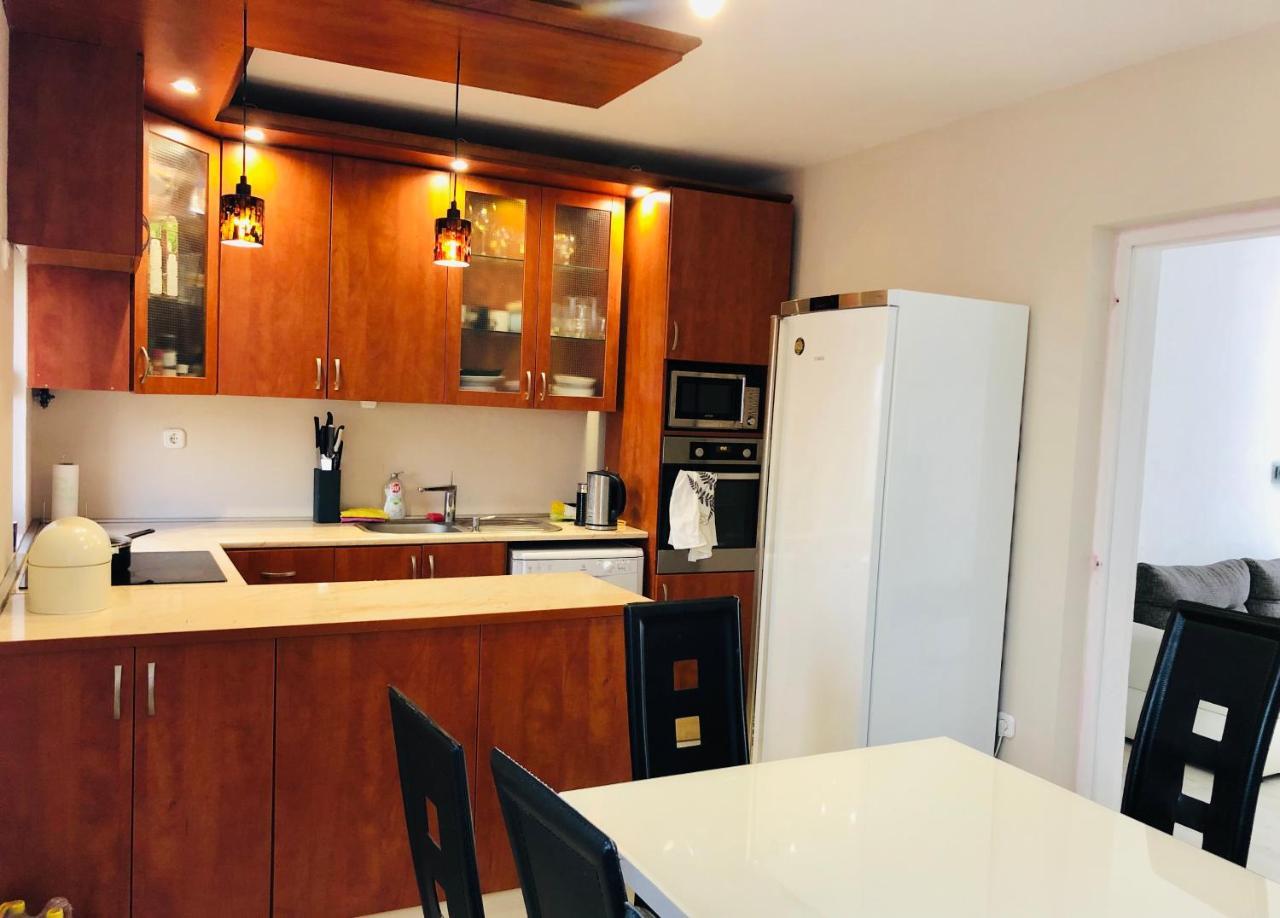 Ferienwohnung Akacvirag Apartman Siófok Exterior foto